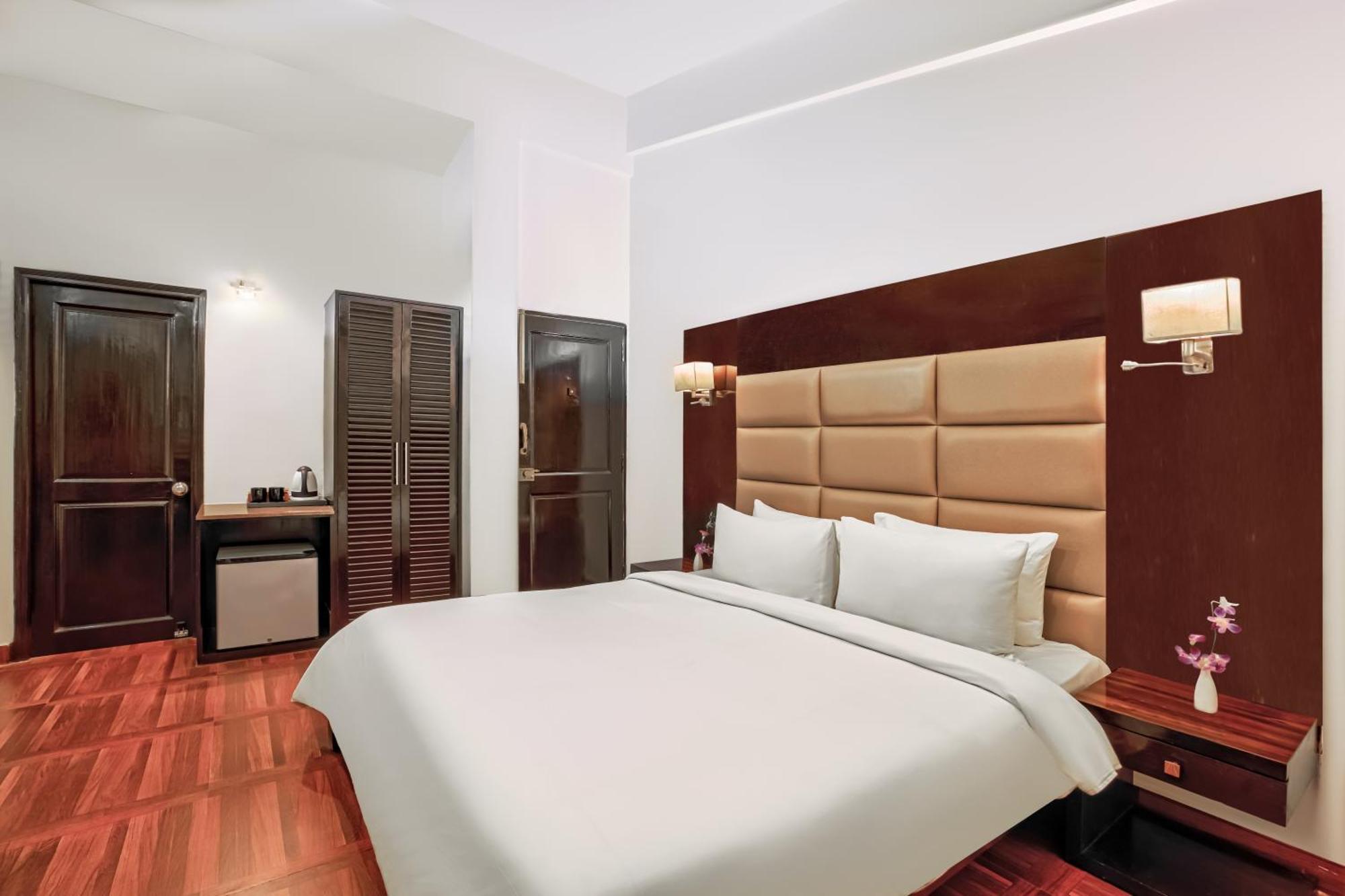 Country Inn Goa Varca Beach - 2 Minutes Walk To The Beach מראה חיצוני תמונה